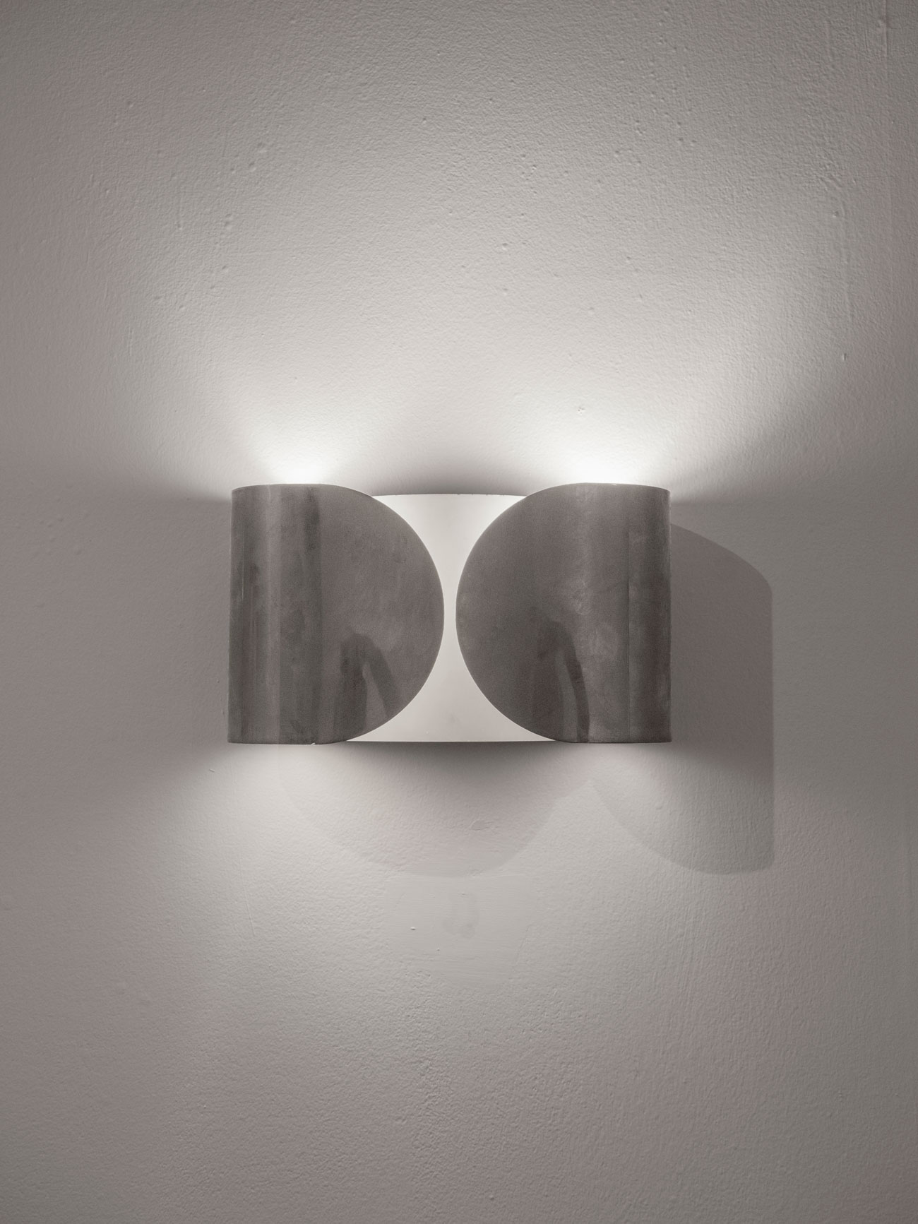 Foglio wall sconces